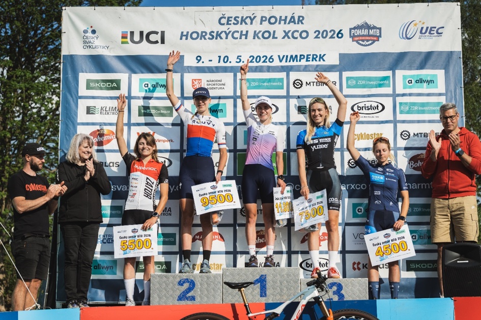 Stupně vítězů ČP MTB XCO 2026 ROUVY Grand Prix Vimperk